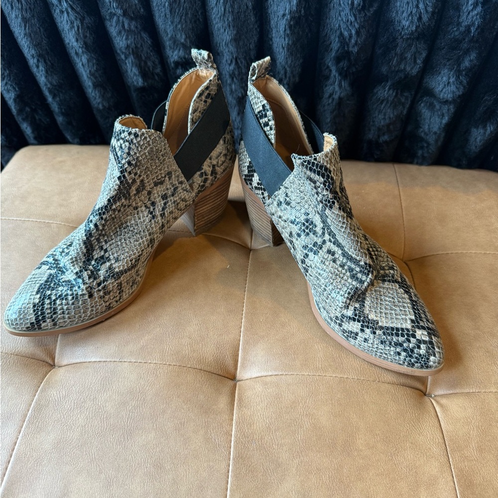 Women's Snake-Print Cutout Ankle Booties - Black/Beige - Picture 6 of 7